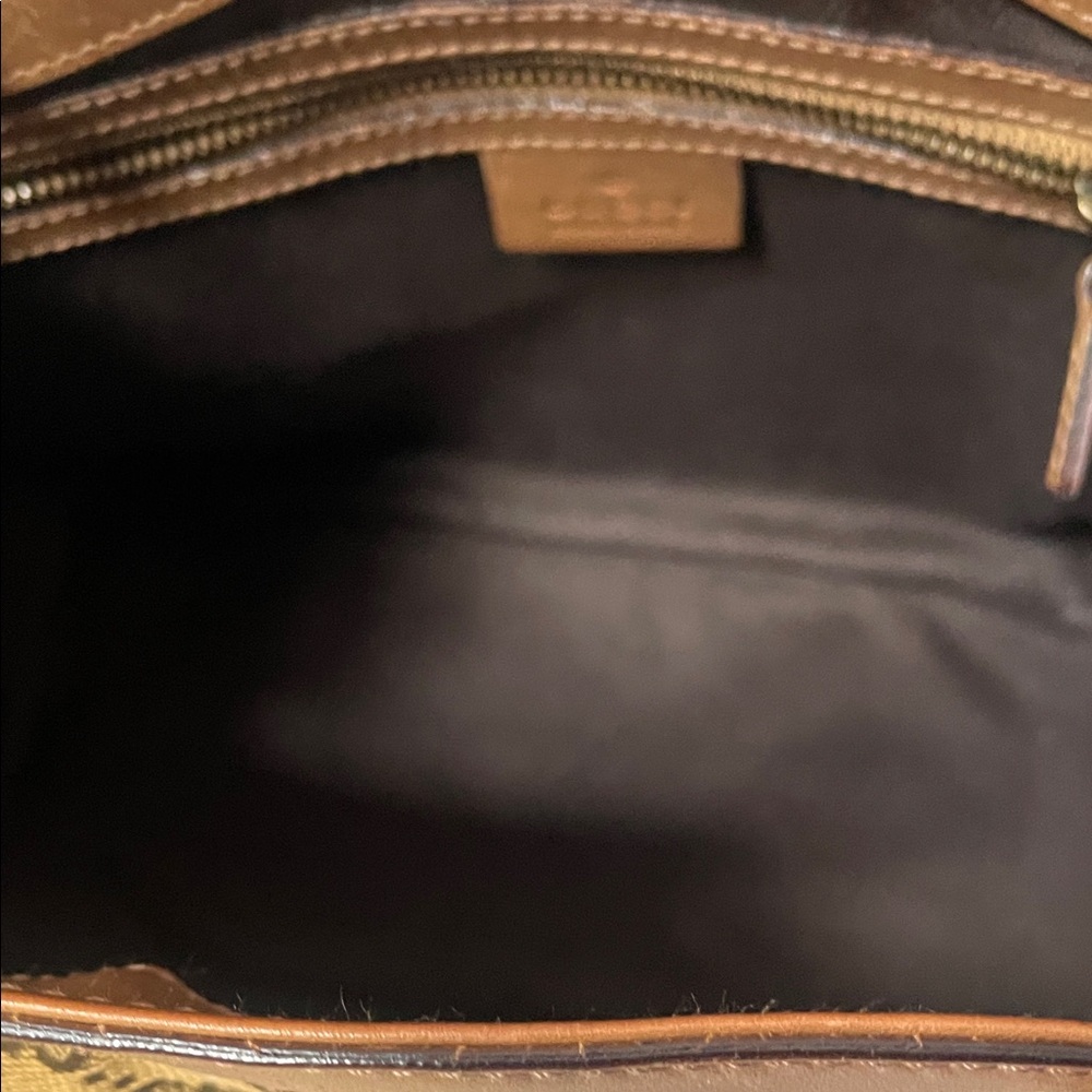 100% authentic great condition Gucci Brown Monogram Canvas Bag with Leather Trim - Picture 5 of 15